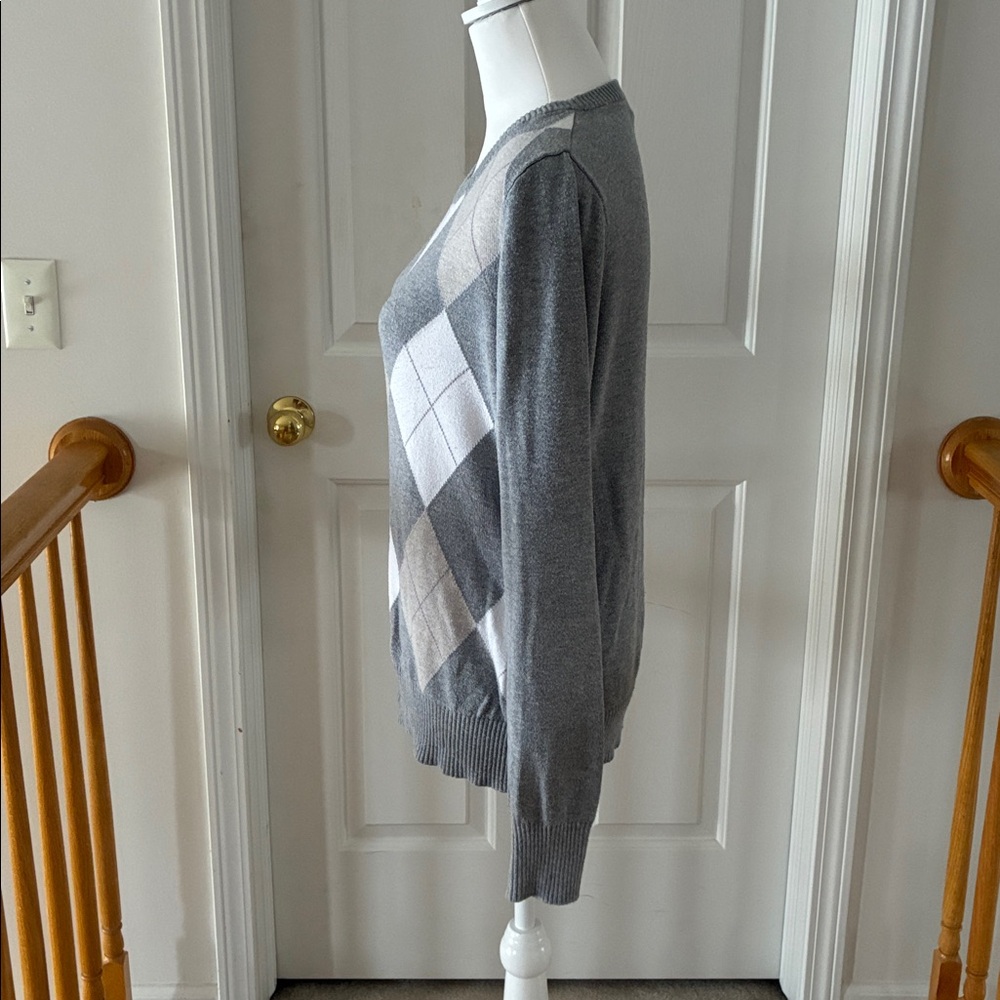 11:01 - 3/$25 Bundle Only Merona Argyle Sweater - Picture 4 of 13